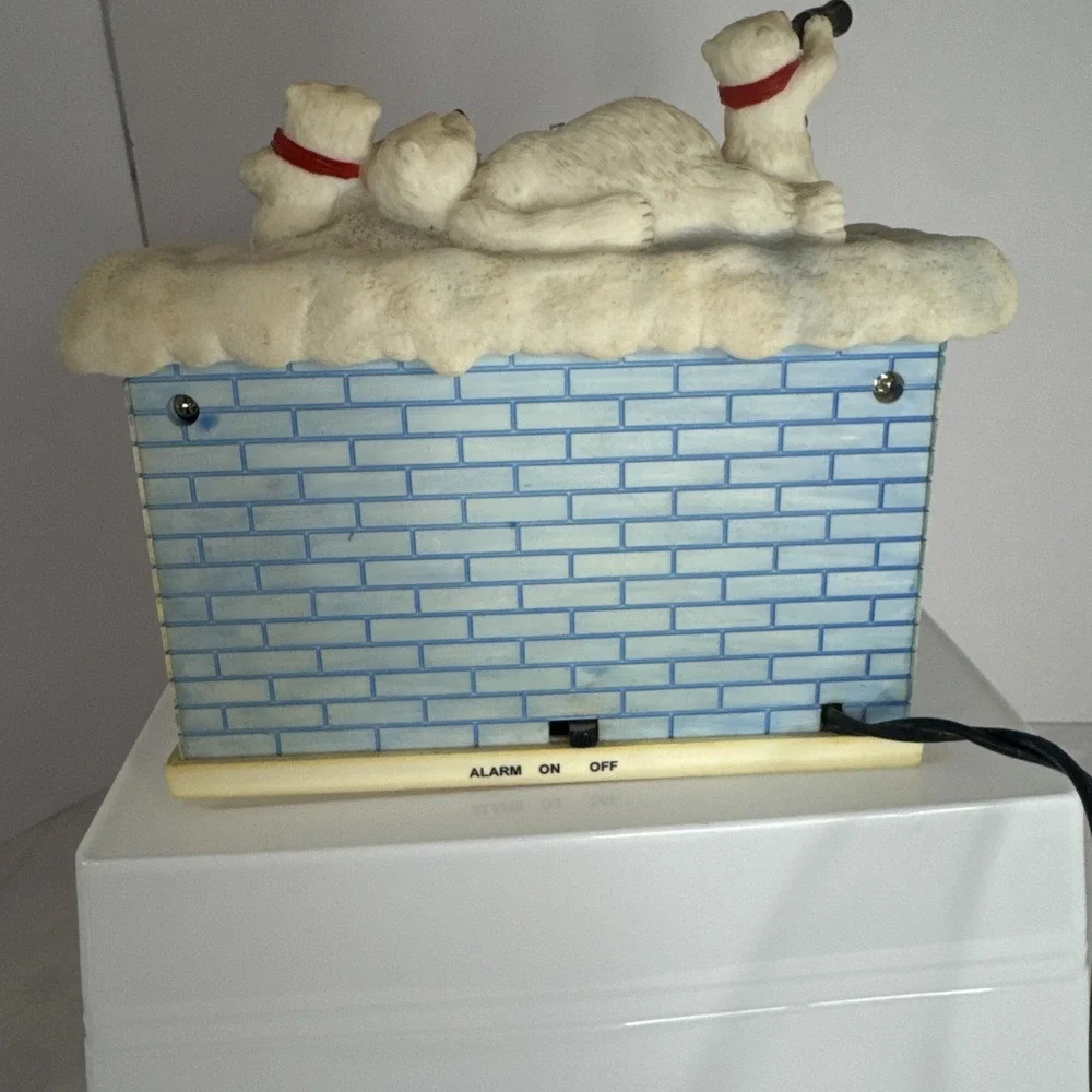 Vintage‎ 1999 Coca Cola Polar Bears Alarm Clock Read